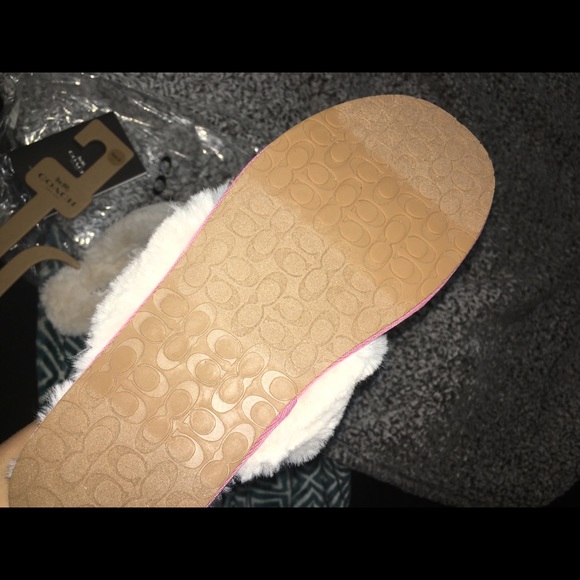 PINK COACH SLIPPERS NEW - Picture 3 of 7